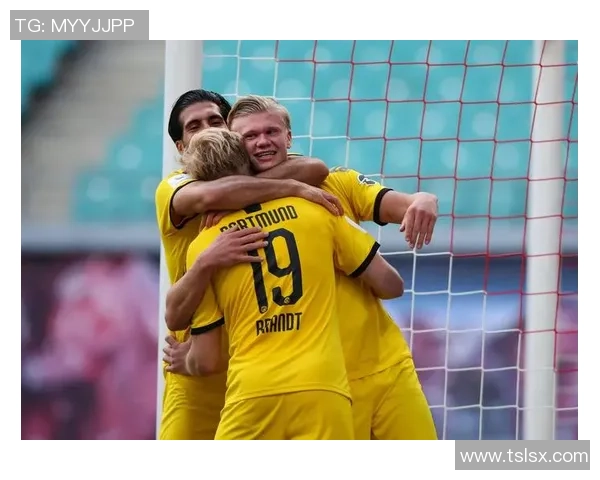 意甲激战：莱比锡与多特蒙德战平点球大战引发全场热烈反响